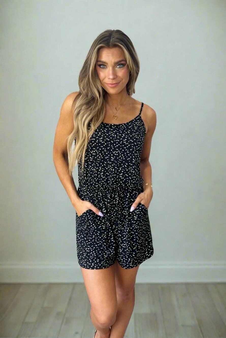 NEW Gilli Black Polka Dot Print Sleeveless Camisole Romper Shorts Jumpsuit Sz L